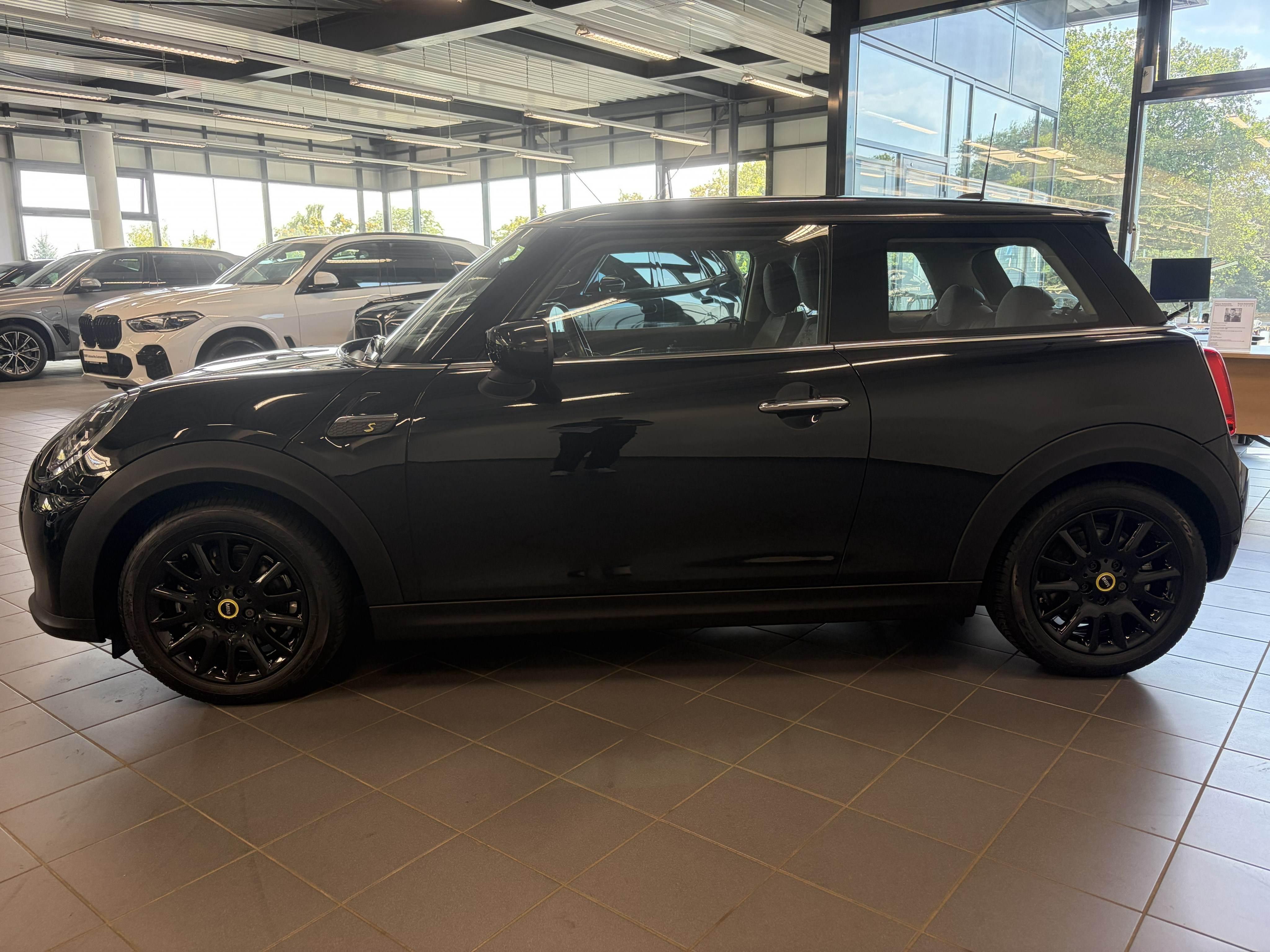 MINI Cooper 3-Türer – Bild 2