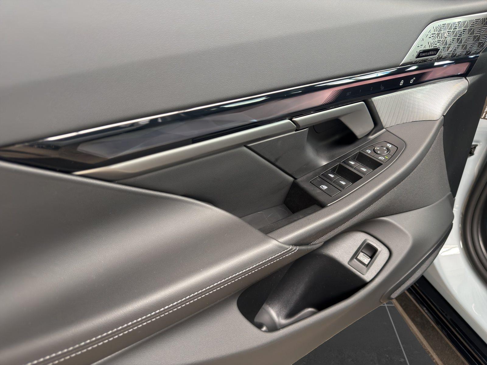 BMW i5 Touring – Bild 7