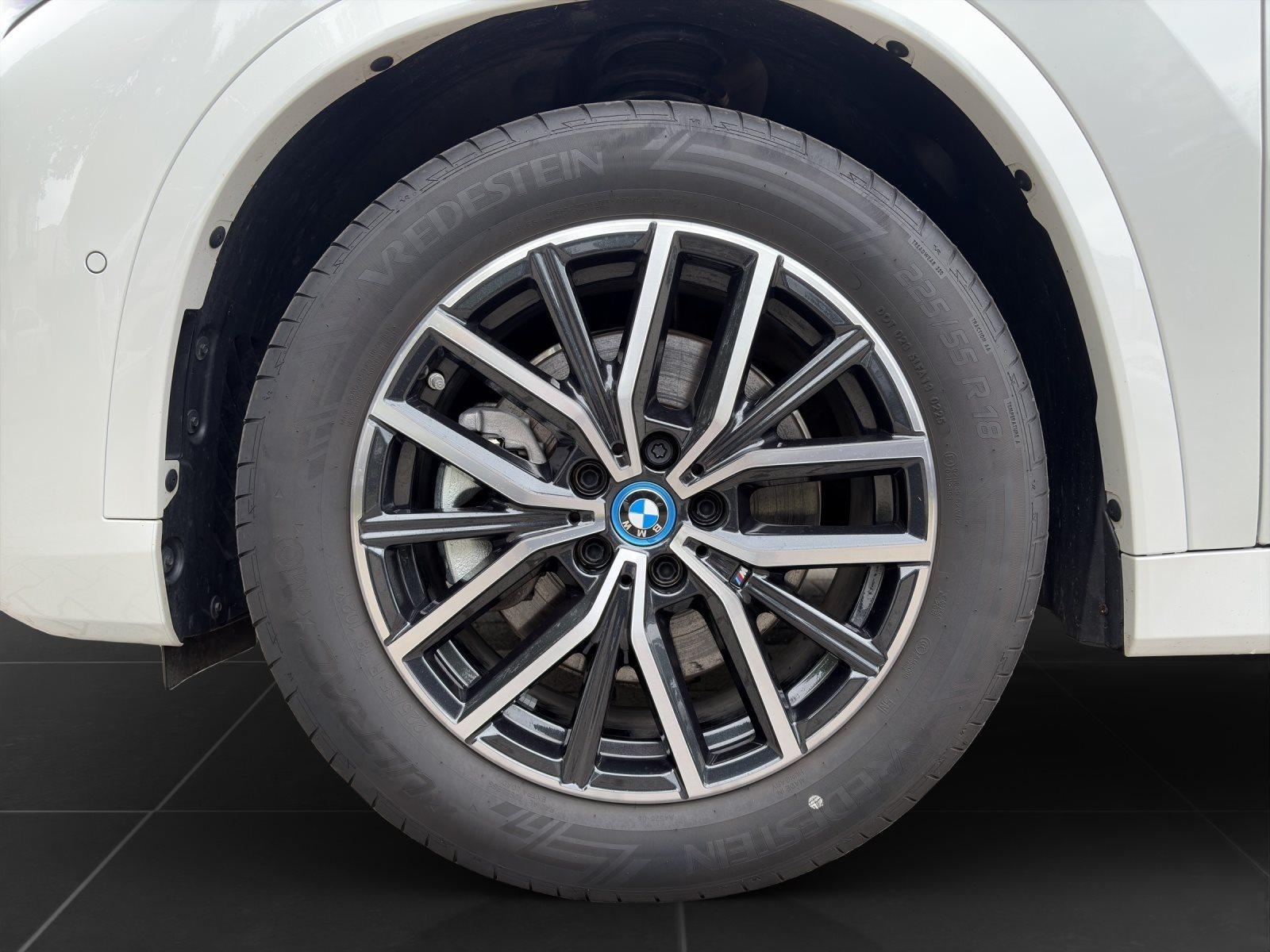 BMW iX1 – Bild 9