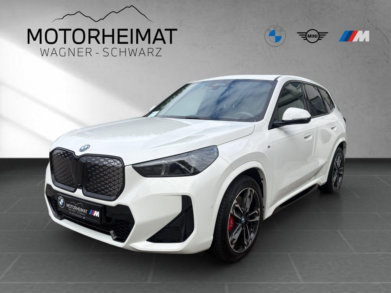 BMW iX1