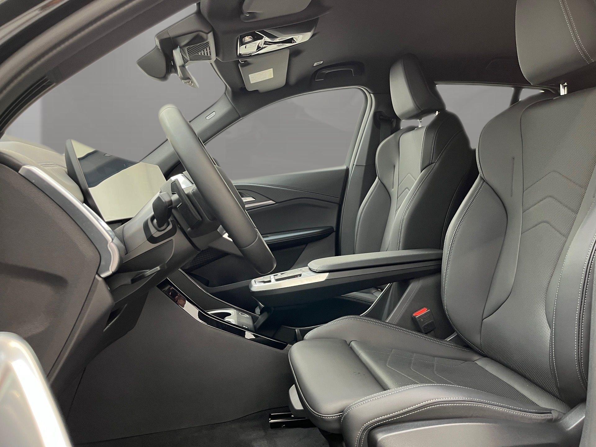 BMW iX2 – Bild 14