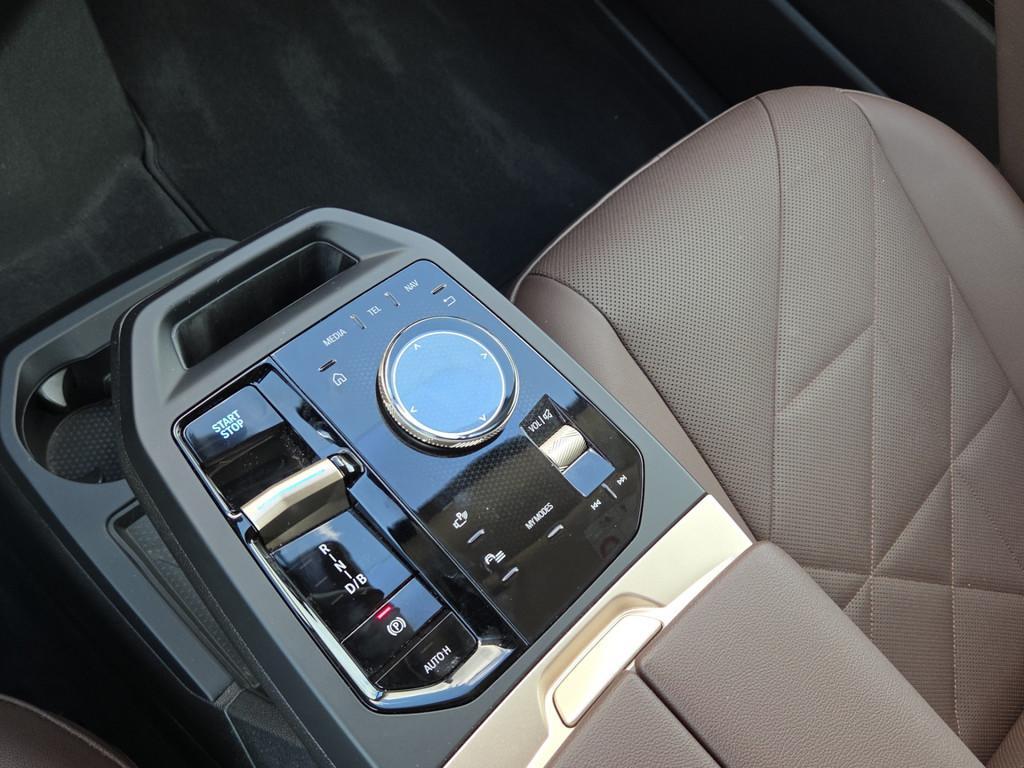 BMW iX – Bild 12