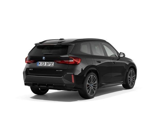 BMW iX1 – Bild 3