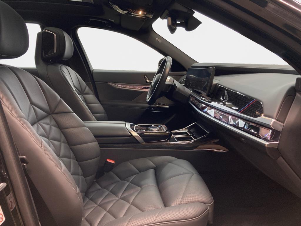 BMW i7 – Bild 16