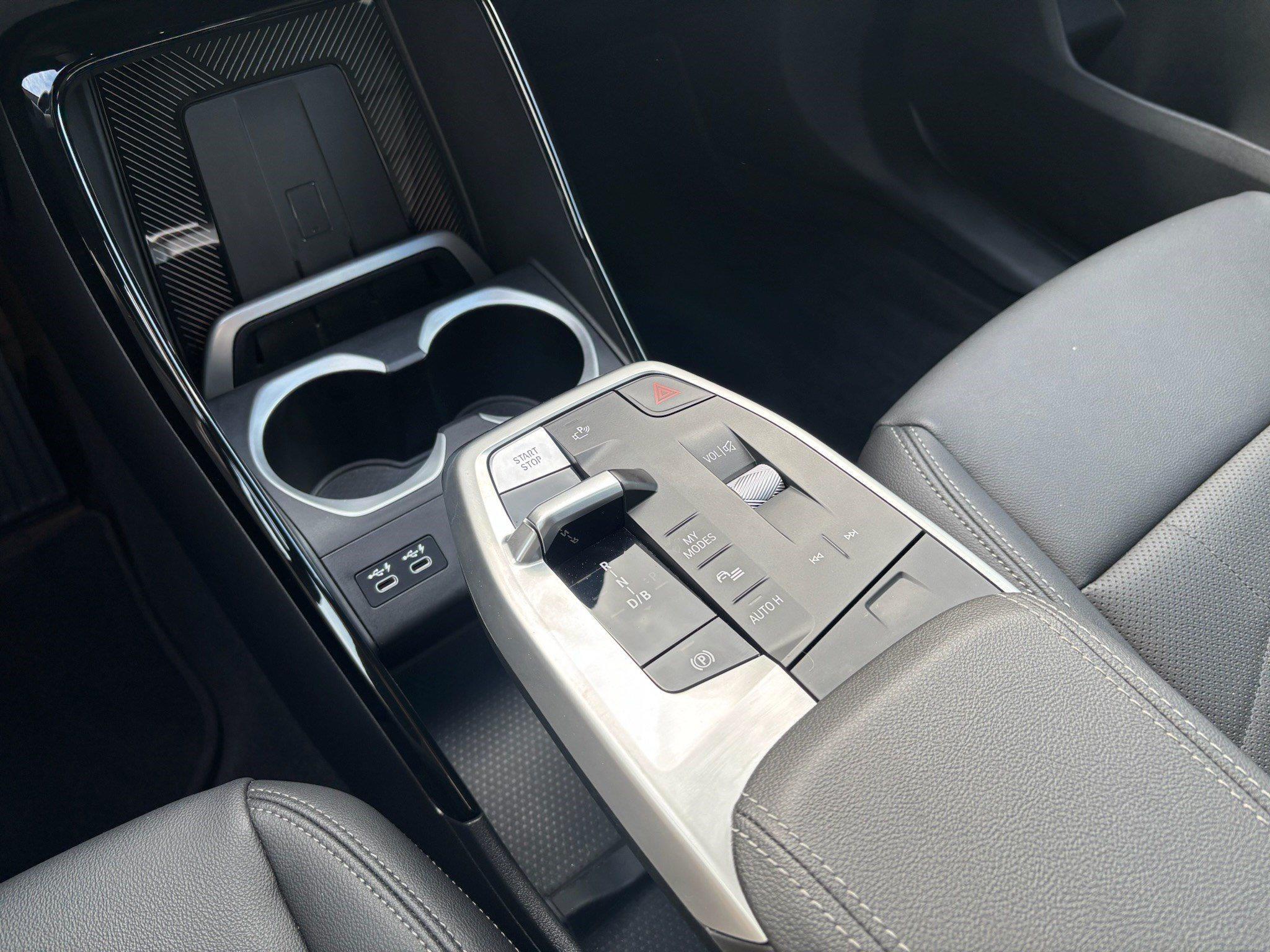 BMW iX1 – Bild 13