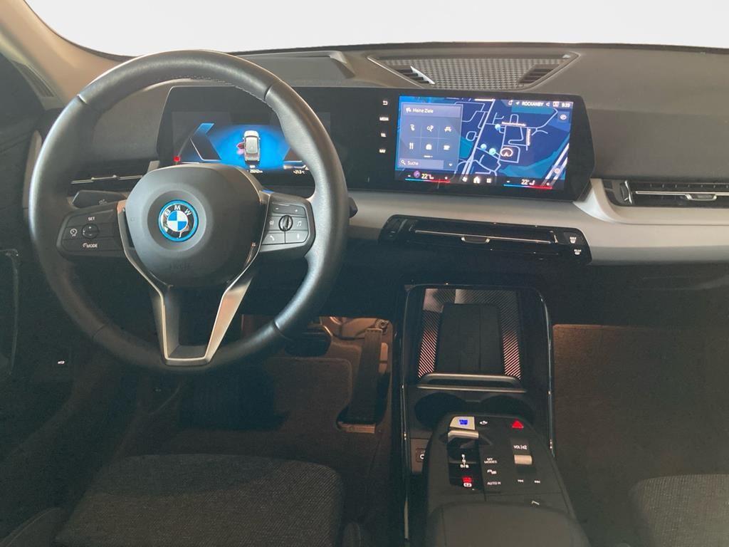 BMW iX1 – Bild 6