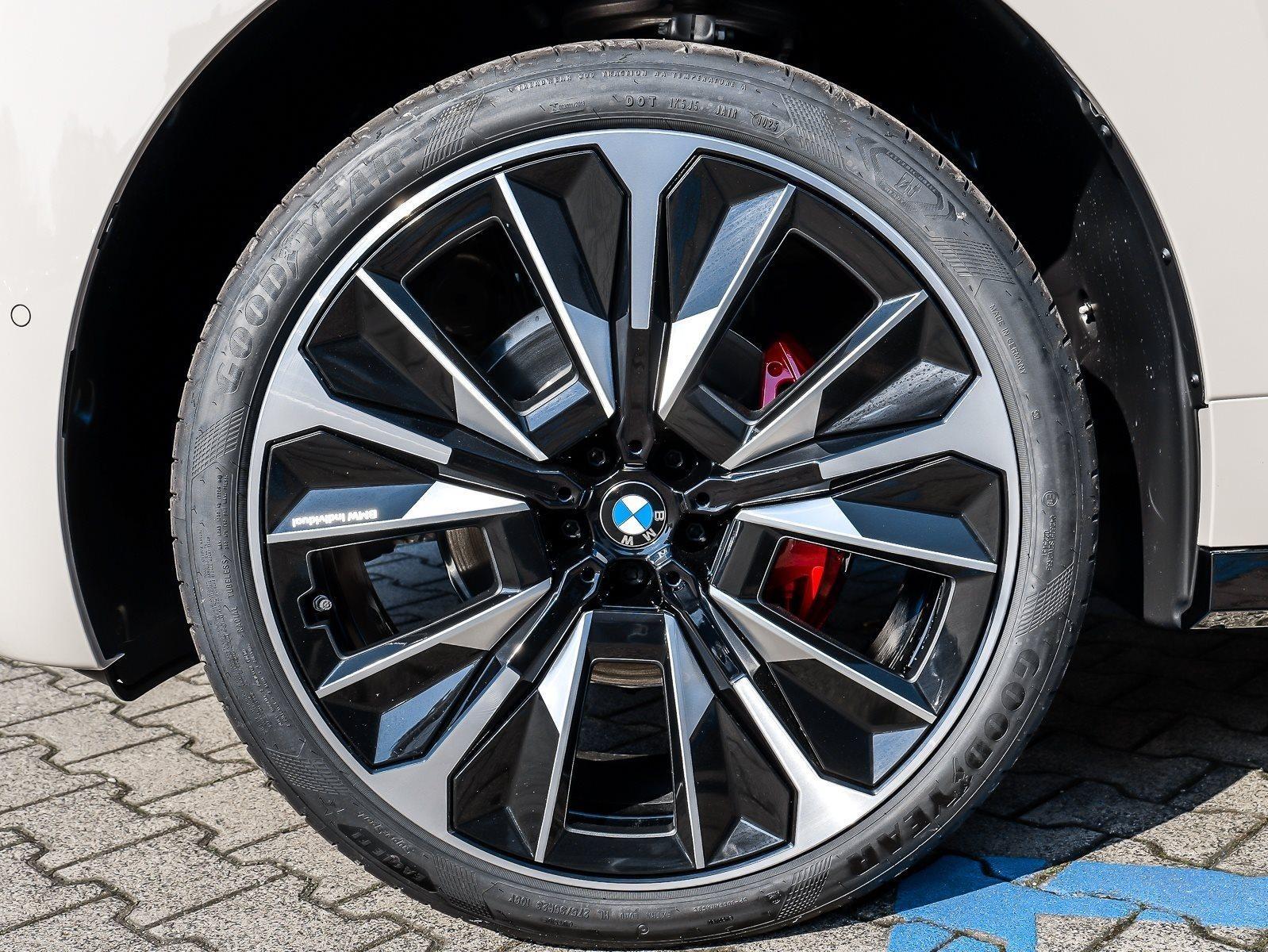 BMW iX – Bild 4