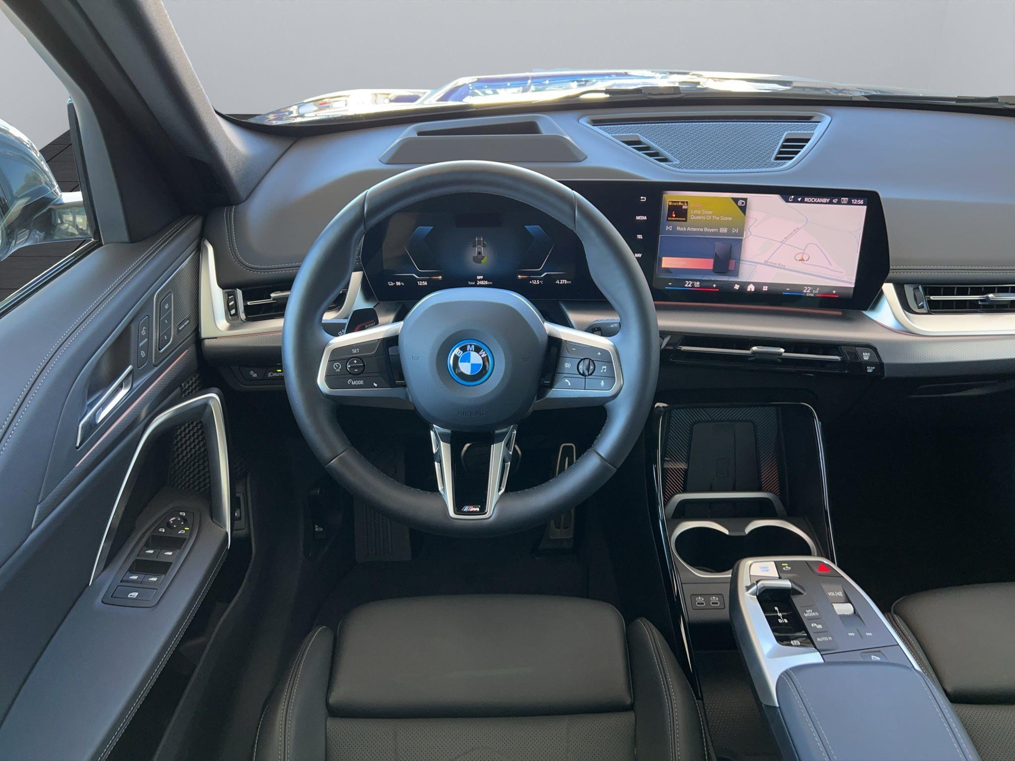 BMW iX1 – Bild 17
