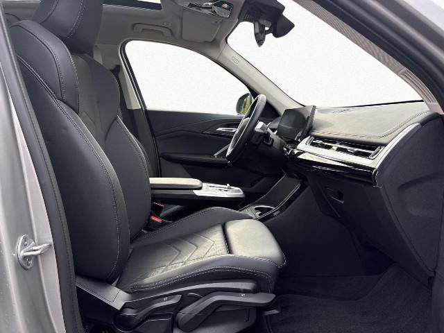 BMW iX1 – Bild 13