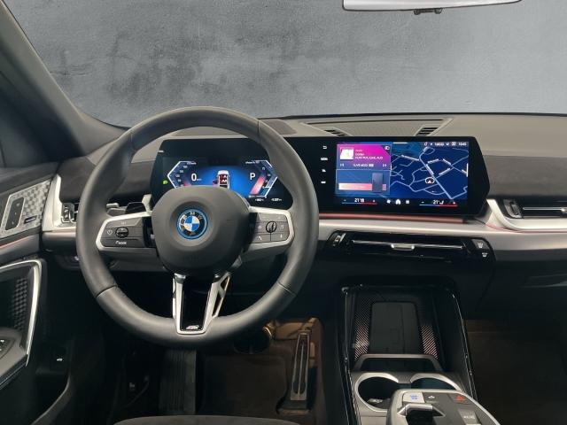 BMW iX2 – Bild 9