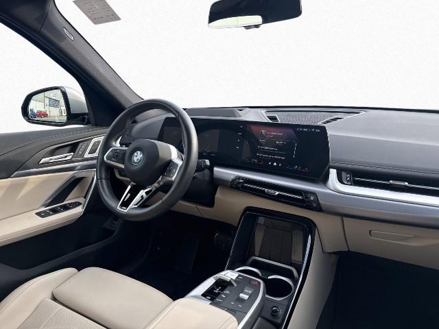 BMW iX1 – Bild 7