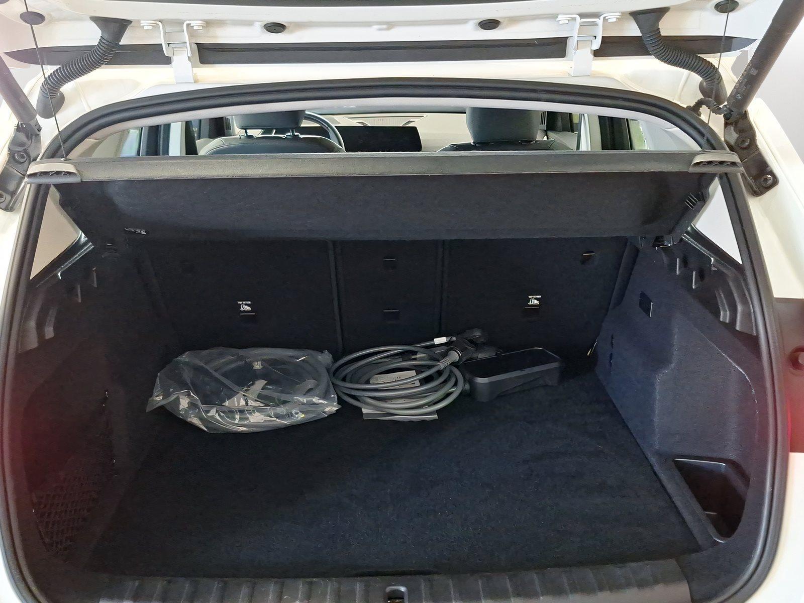 BMW iX1 – Bild 8