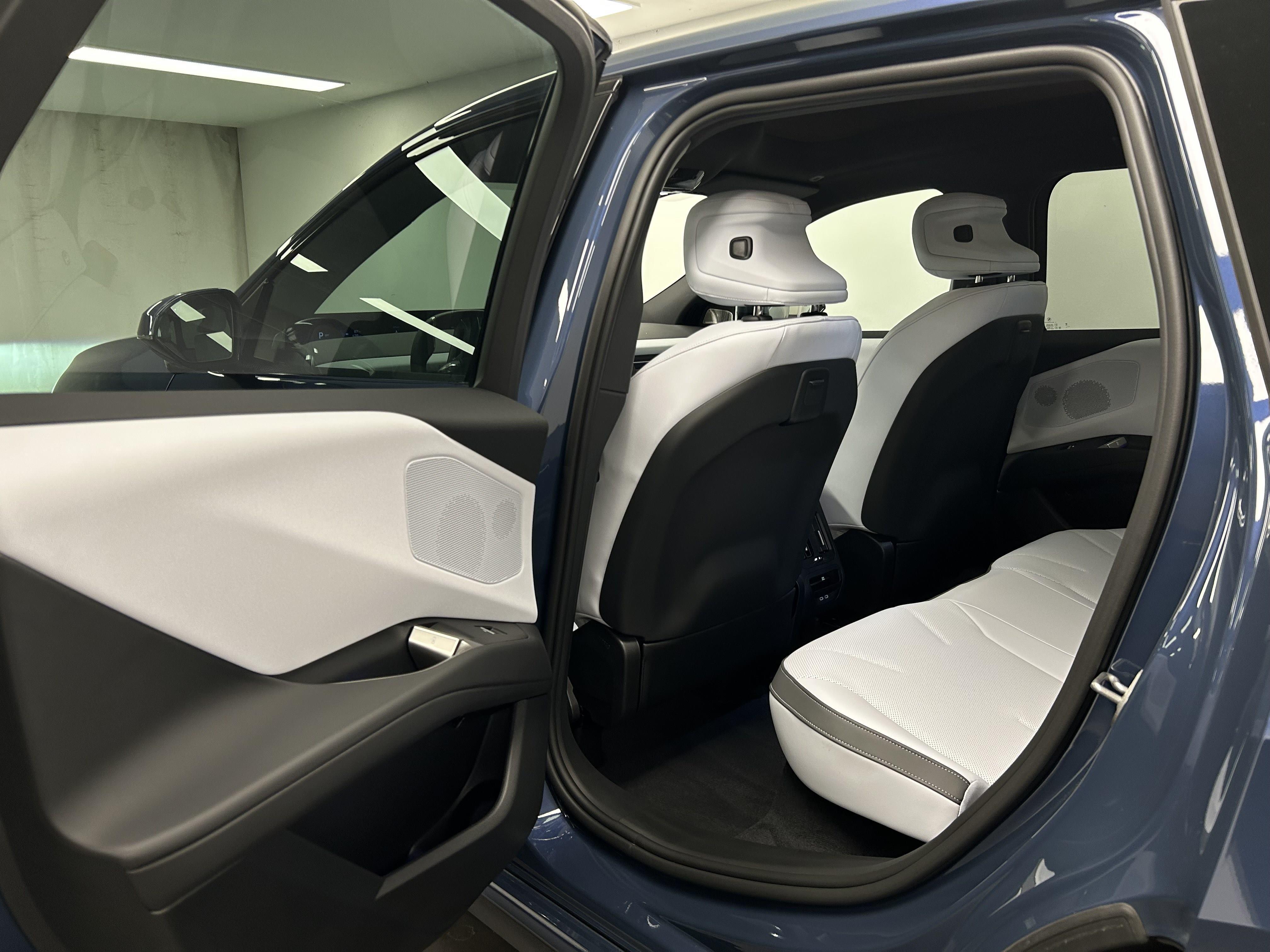 BMW iX3 – Bild 38