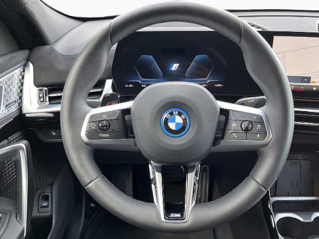 BMW iX2 – Bild 8