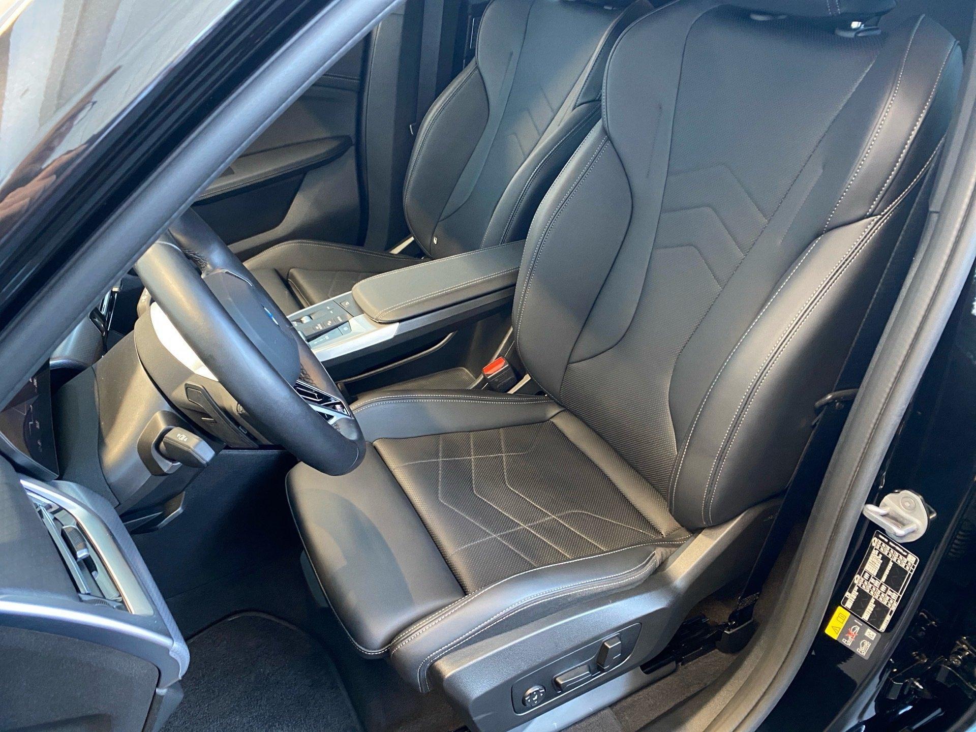 BMW iX2 – Bild 11
