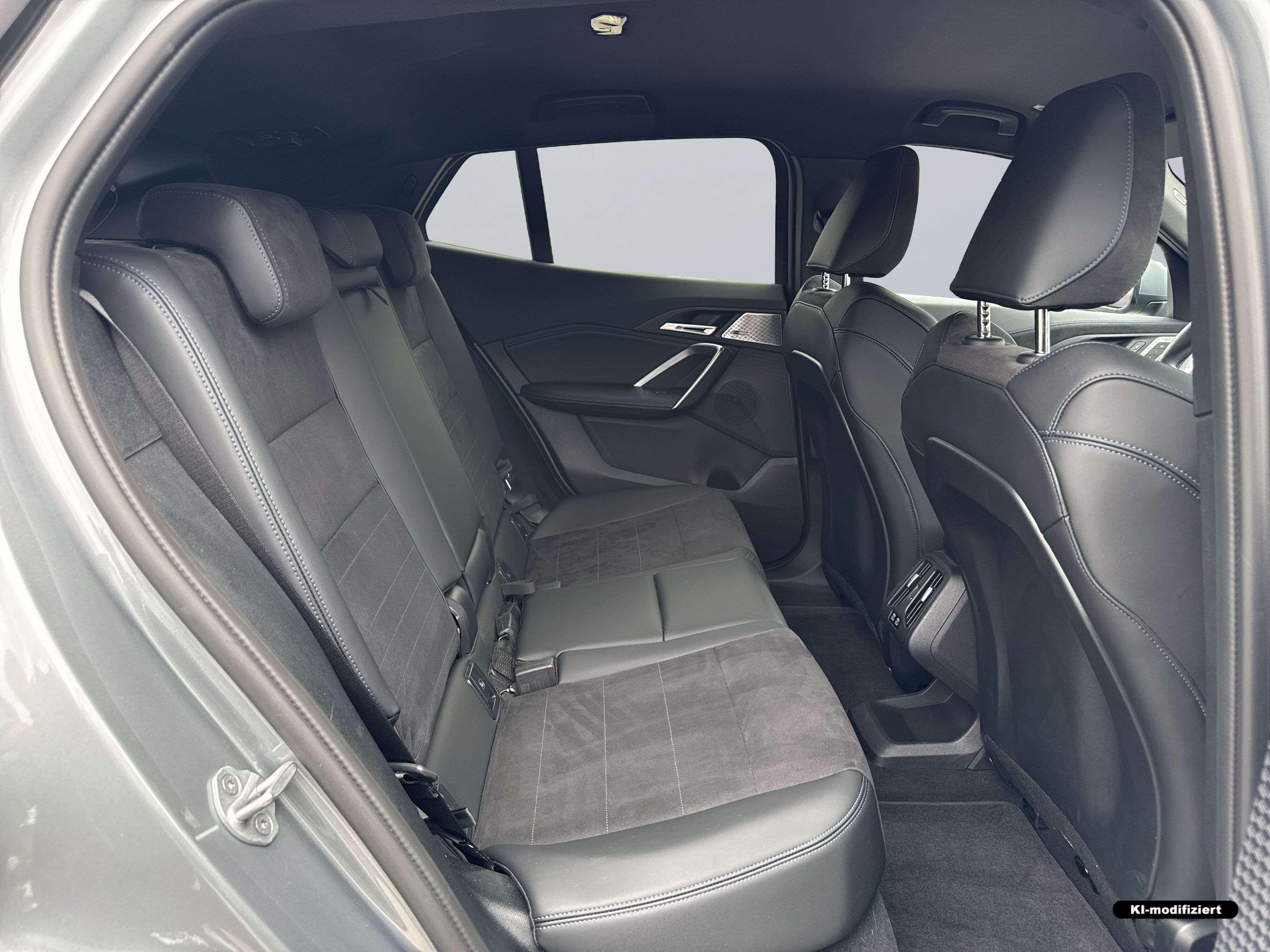 BMW iX2 – Bild 15