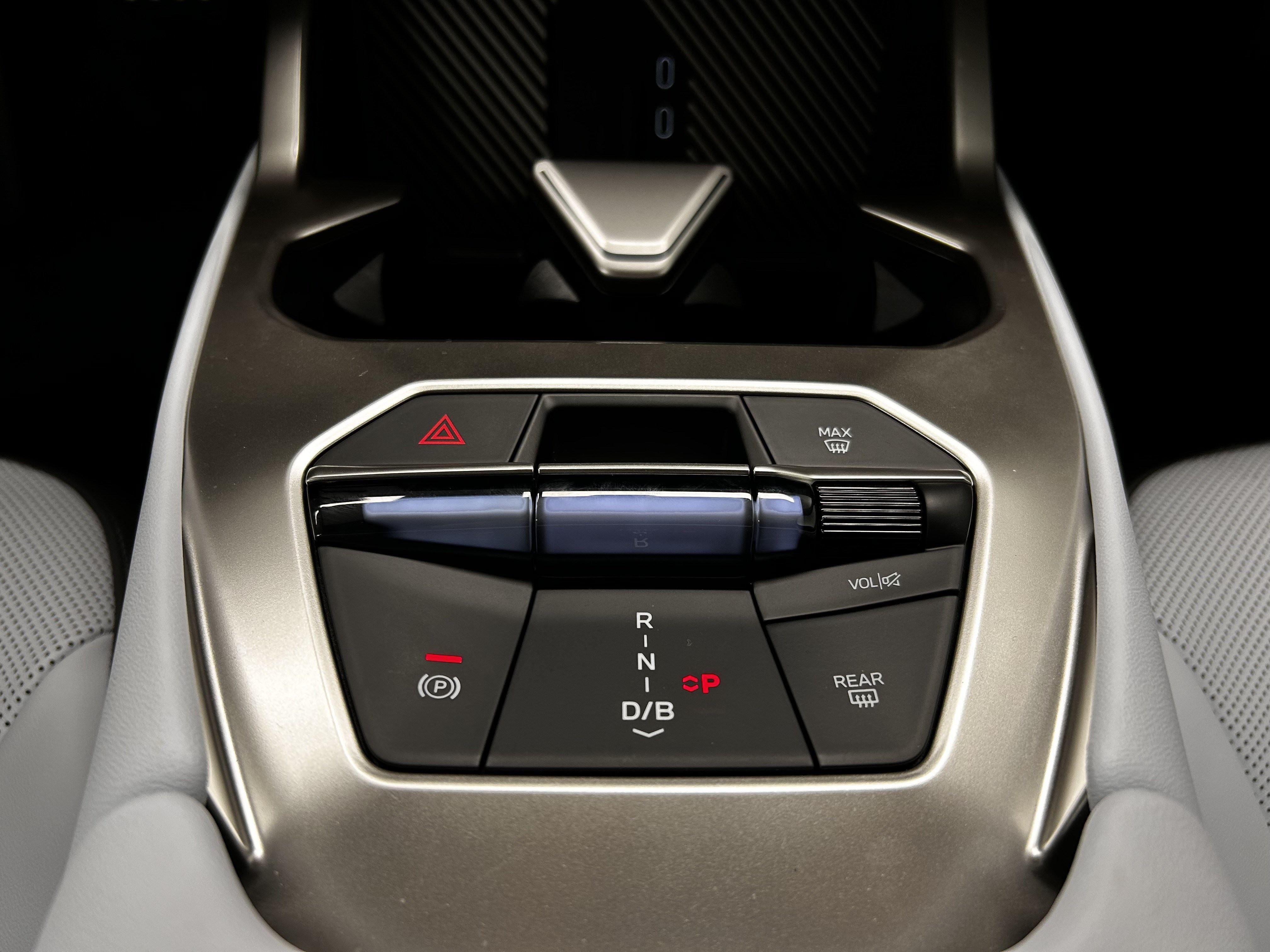 BMW iX3 – Bild 36