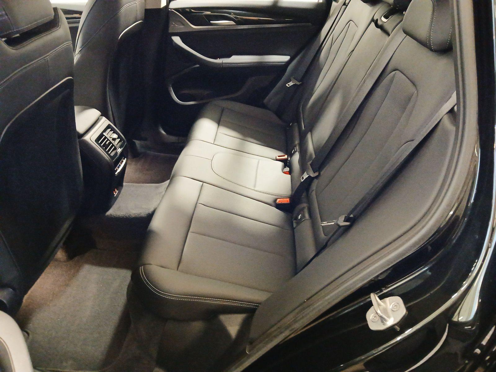 BMW X3 – Bild 16