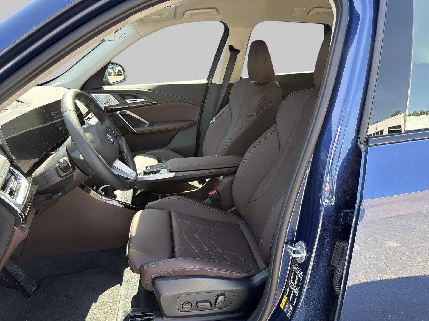 BMW iX1 – Bild 4