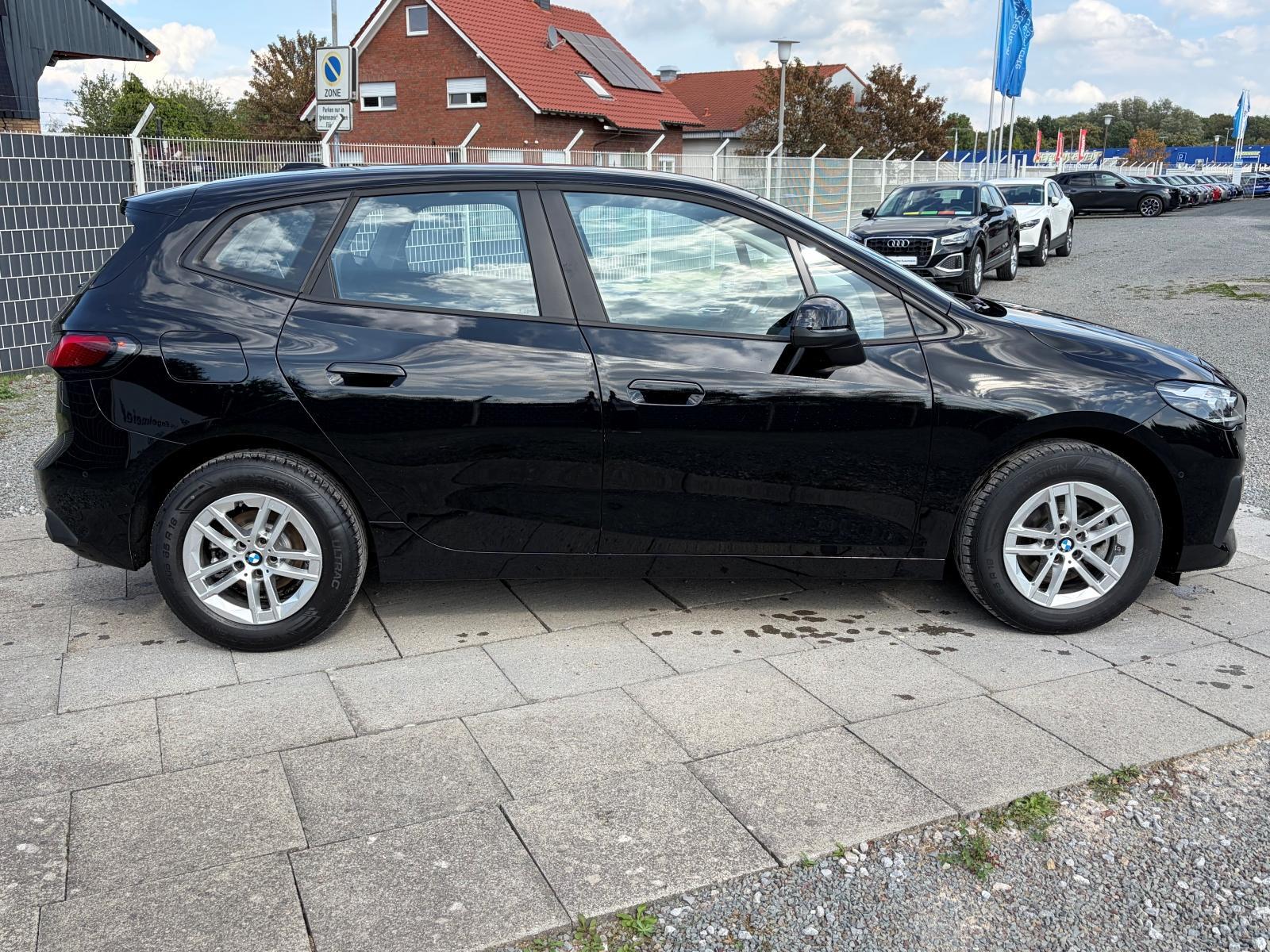 BMW 216