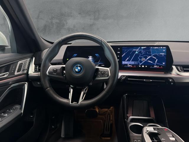 BMW iX1 – Bild 9