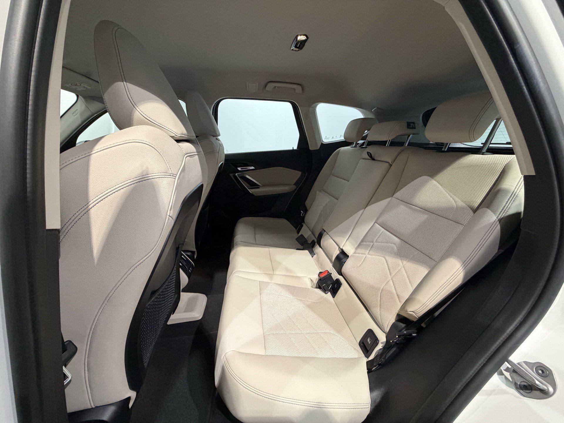 BMW iX1 – Bild 8