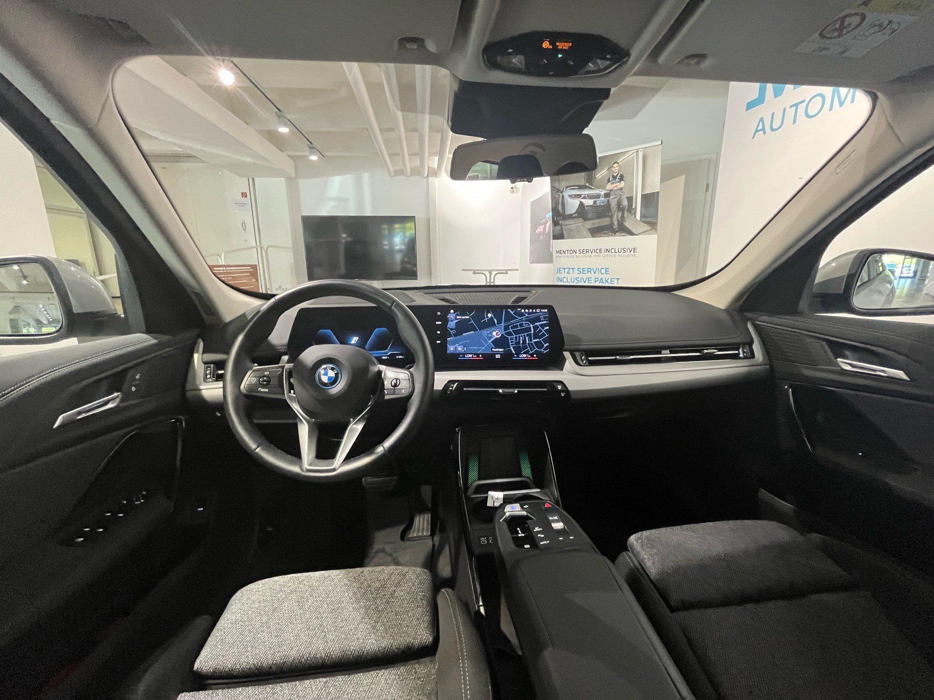 BMW iX1 – Bild 13