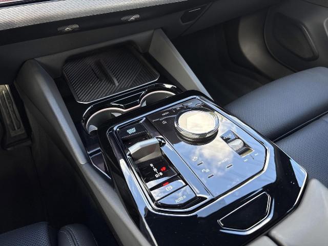 BMW i5 Touring – Bild 11