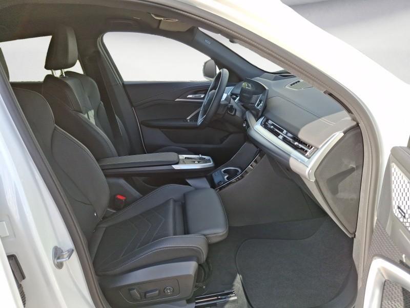 BMW iX2 – Bild 13