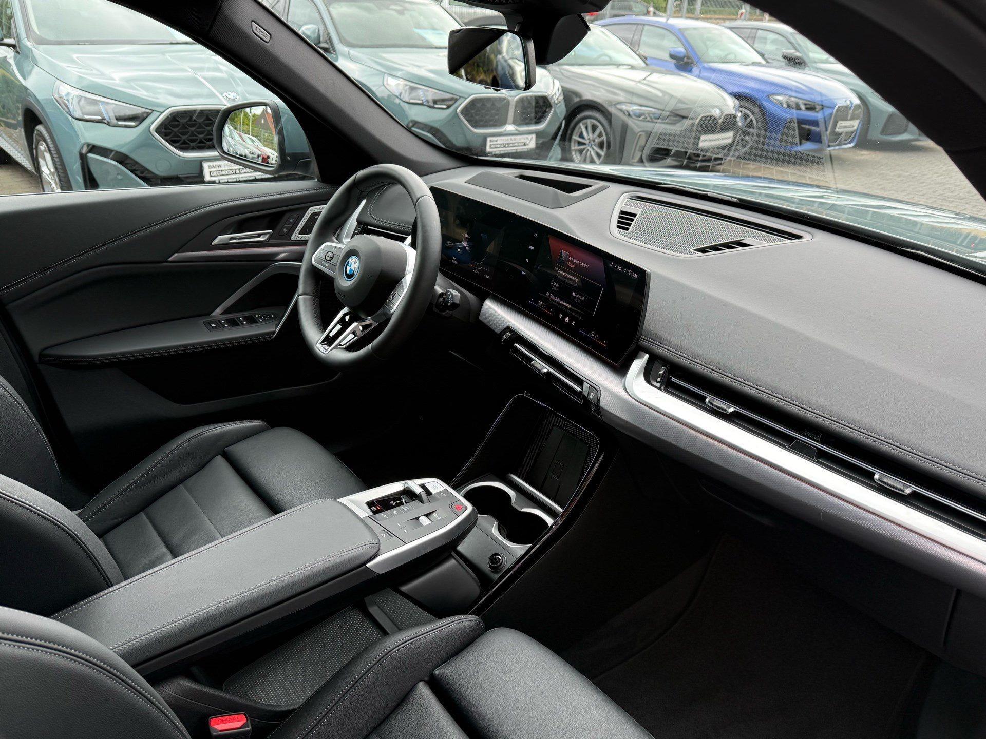 BMW iX1 – Bild 15