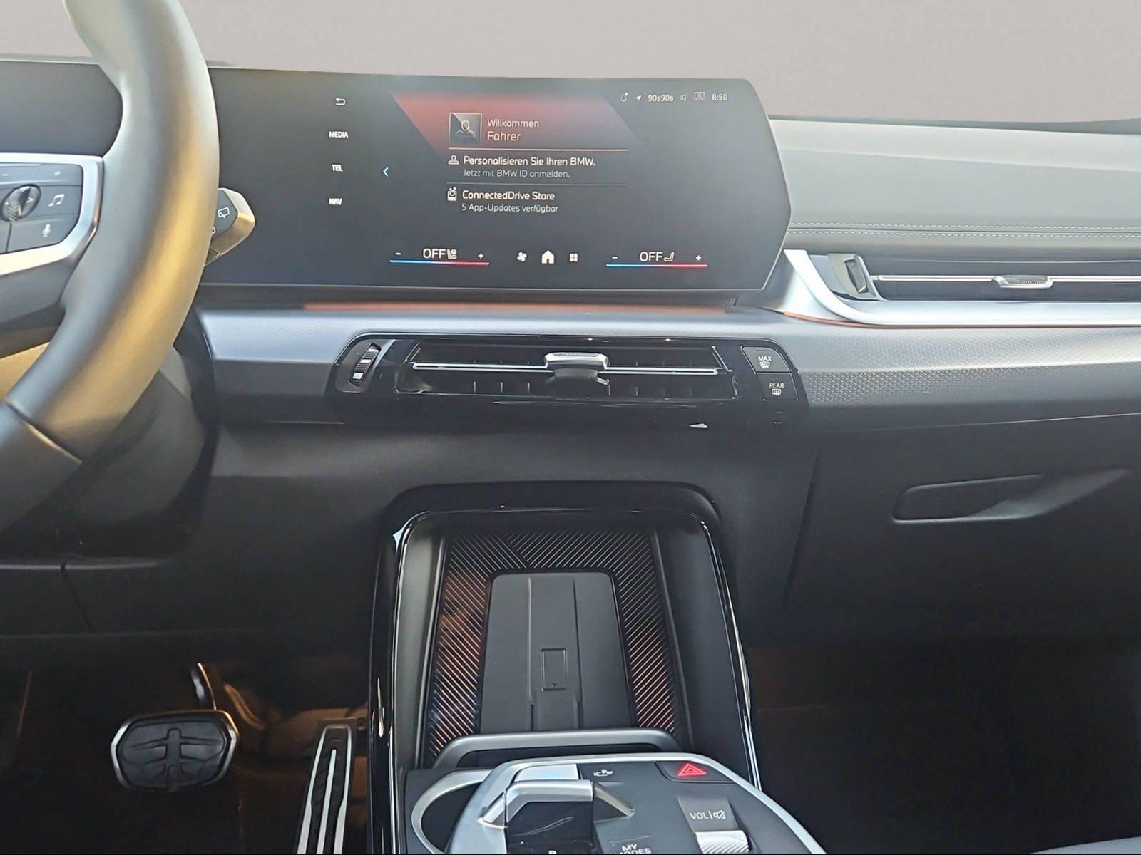 BMW iX1 – Bild 17
