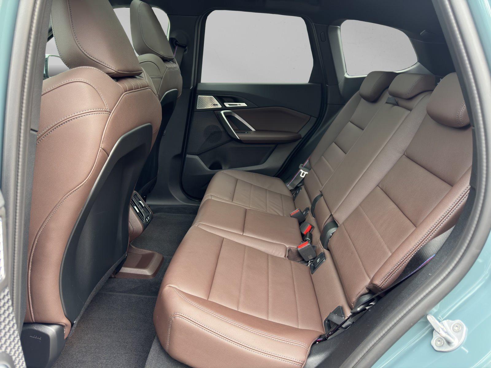 BMW iX1 – Bild 13