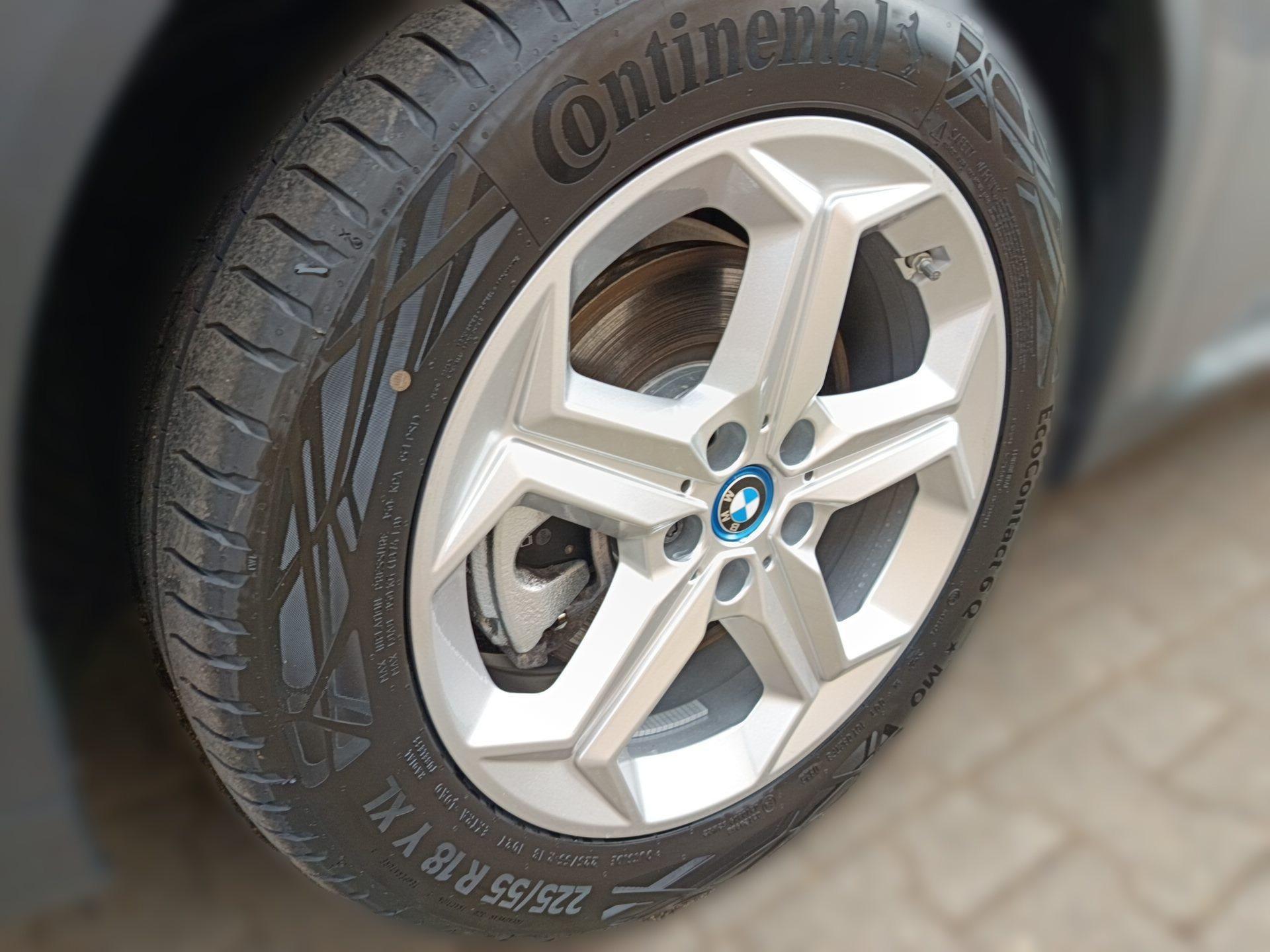 BMW iX2 – Bild 26