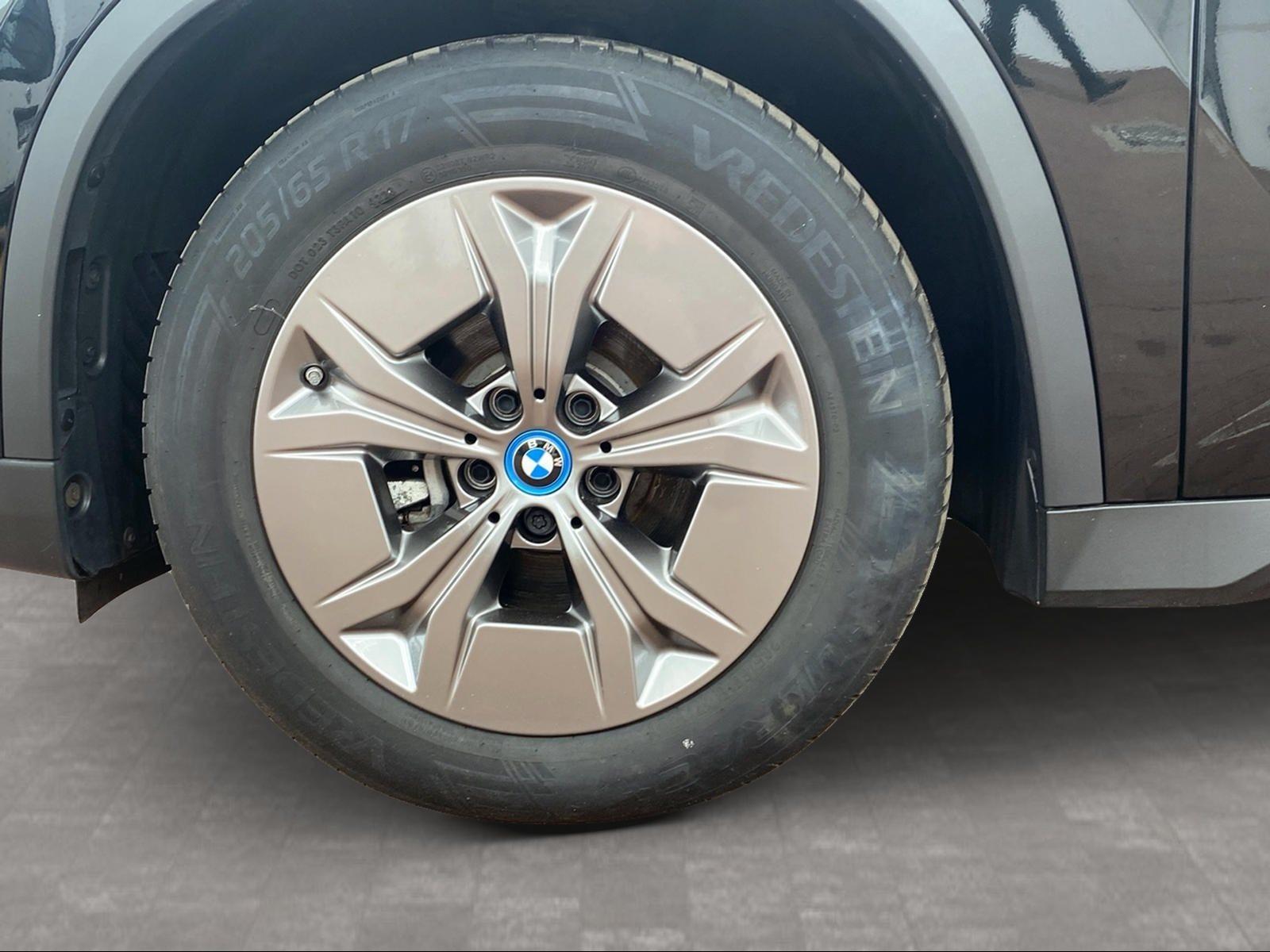 BMW iX1 – Bild 9