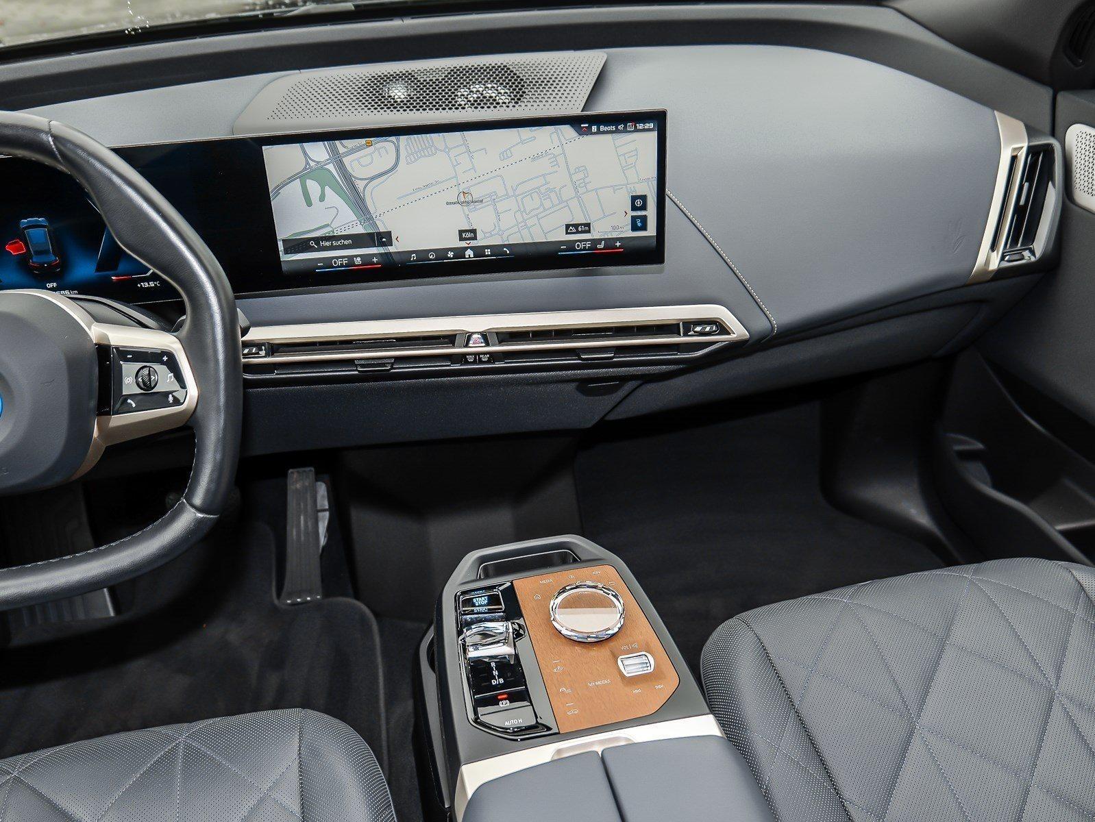 BMW iX – Bild 23