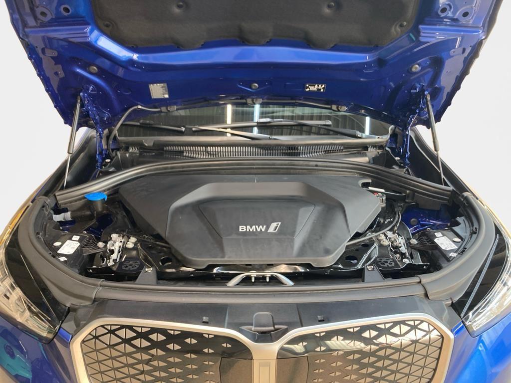 BMW iX1 – Bild 13