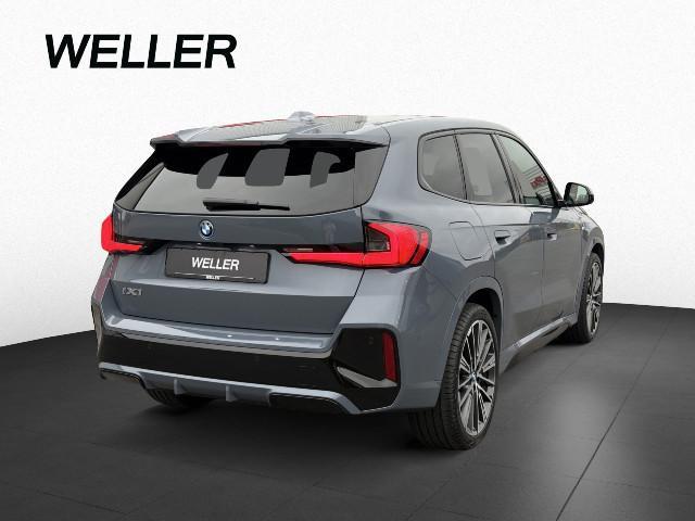 BMW iX1 – Bild 3