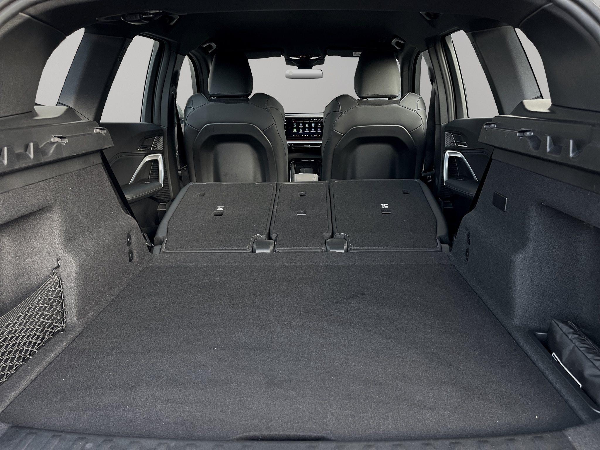 BMW iX1 – Bild 12