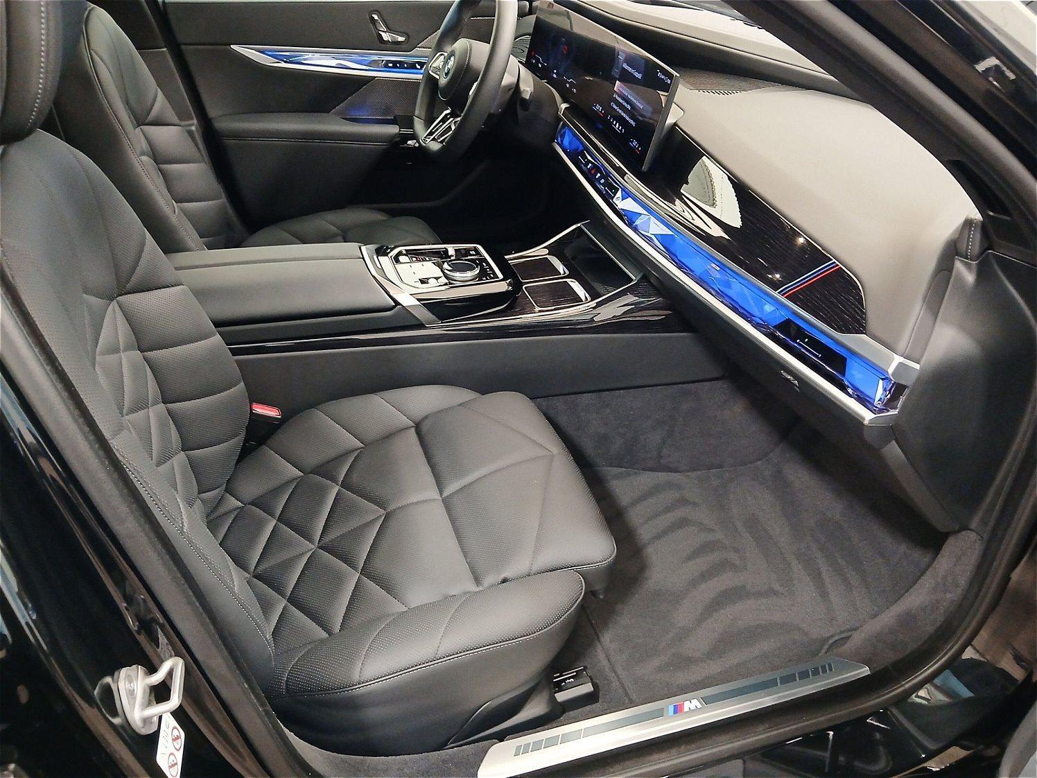BMW i7 – Bild 12