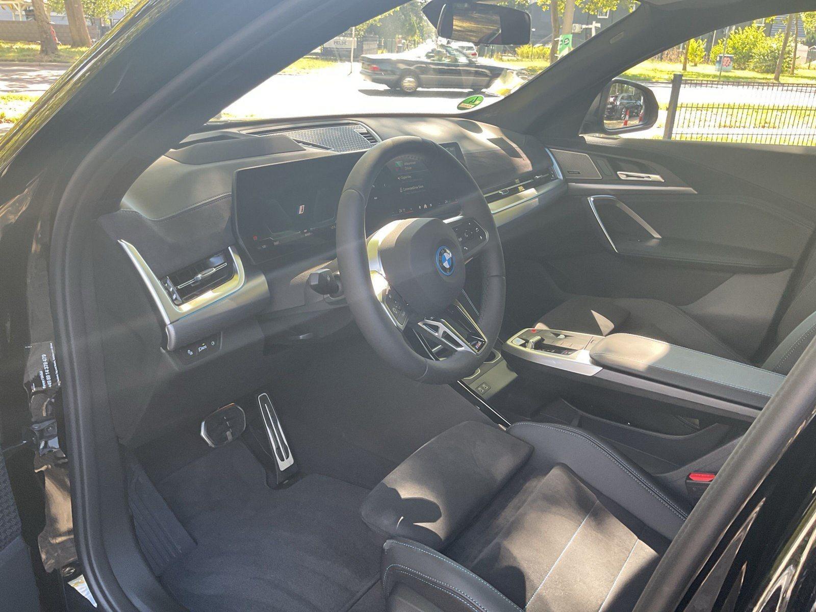 BMW iX2 – Bild 7