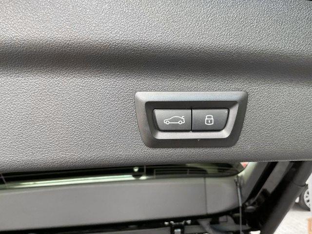 BMW iX1 – Bild 12