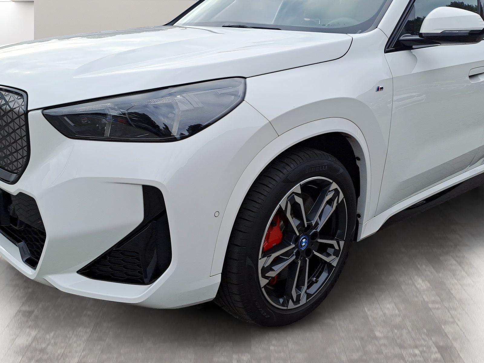 BMW iX1 – Bild 8