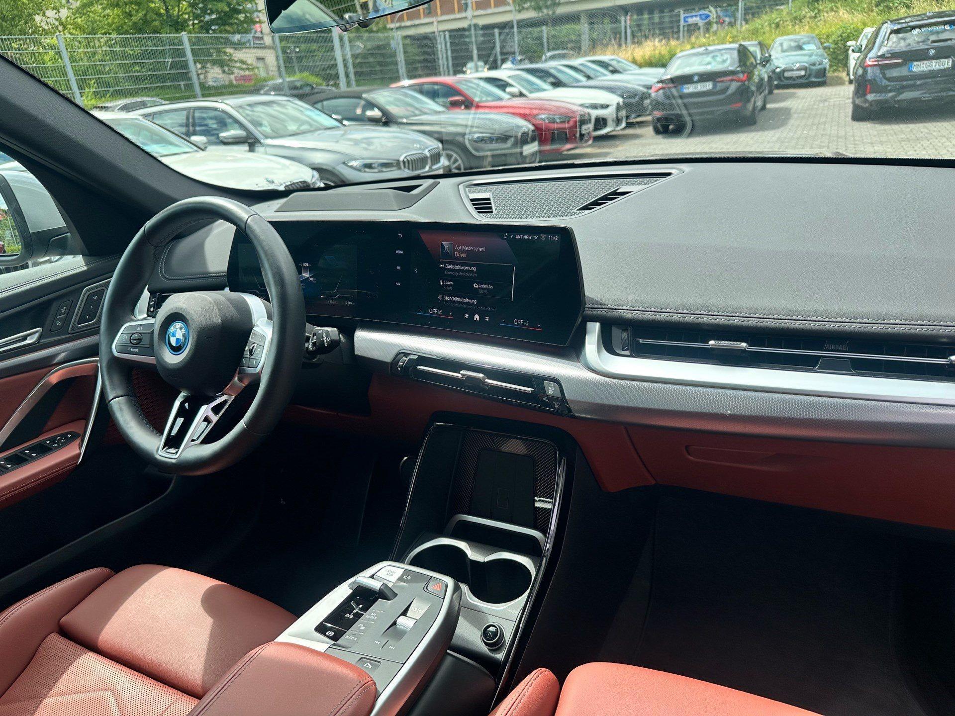 BMW iX1 – Bild 19