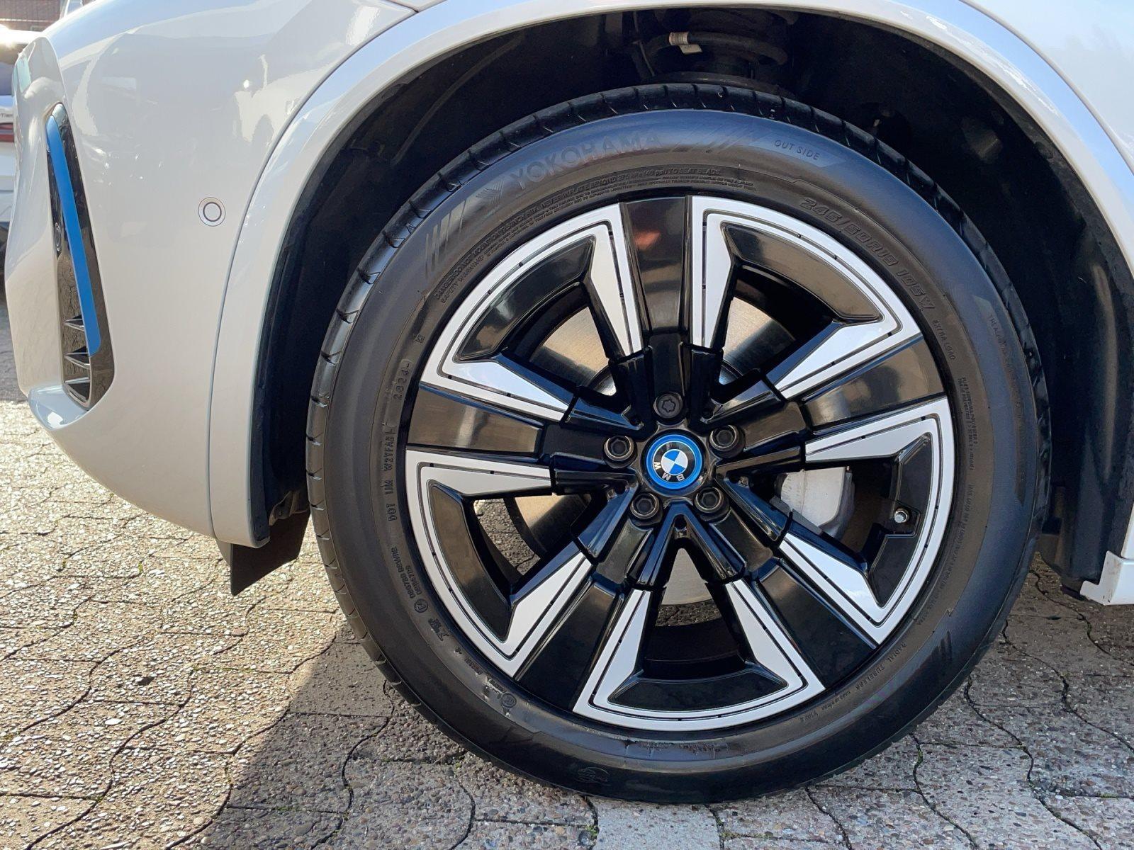 BMW iX3 – Bild 12