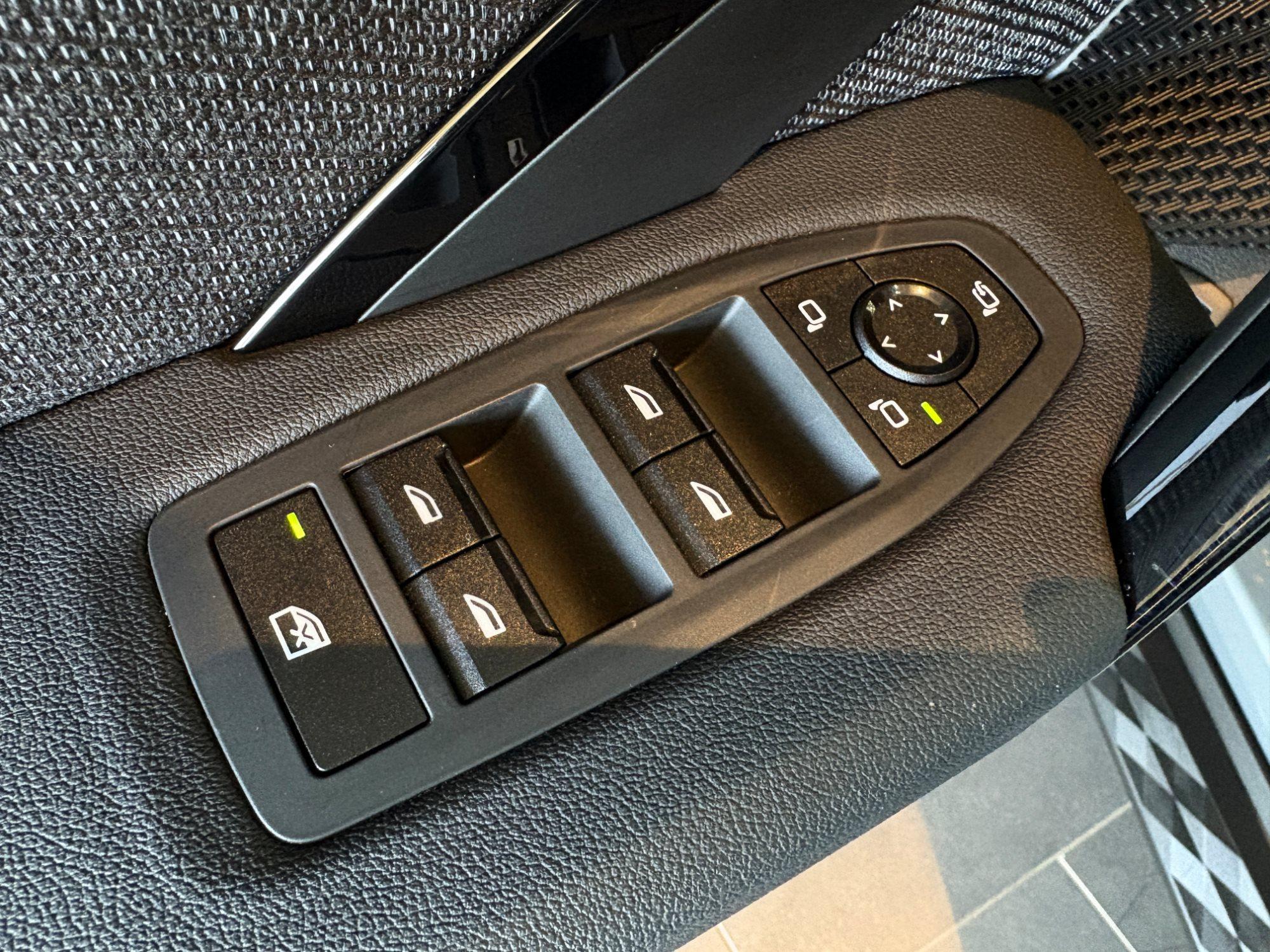 BMW iX2 – Bild 20