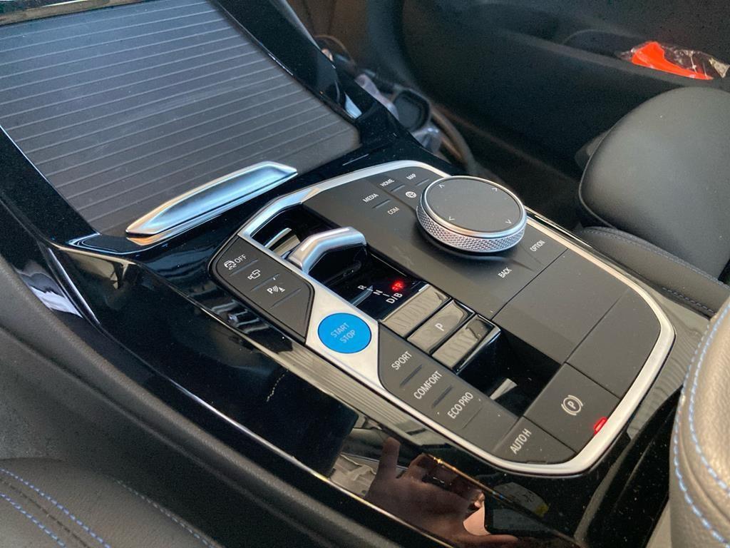 BMW iX3 – Bild 13