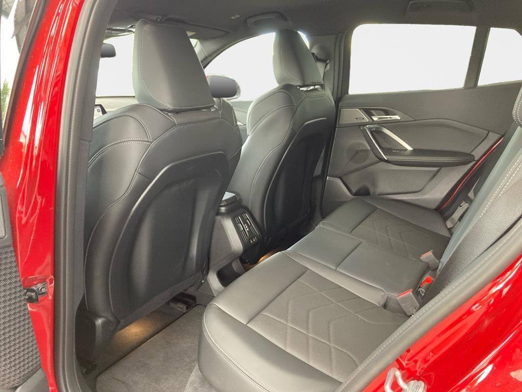 BMW iX2 – Bild 8