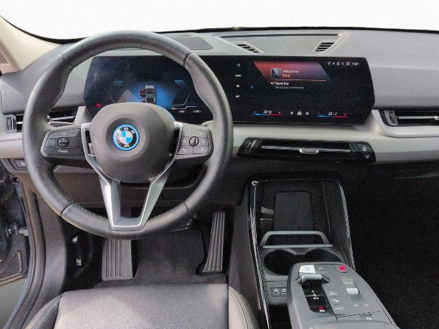 BMW iX2 – Bild 13