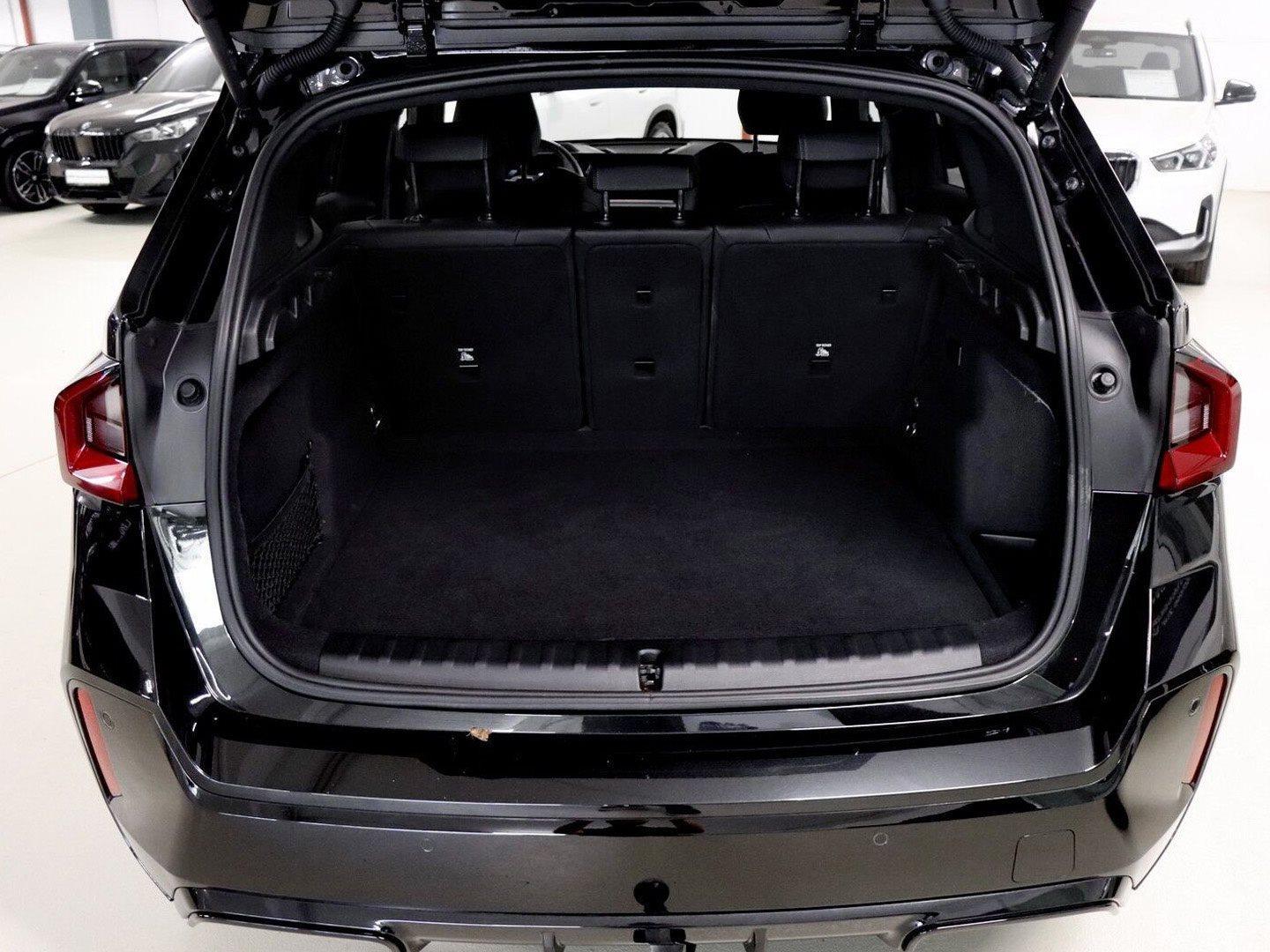 BMW iX1 – Bild 13