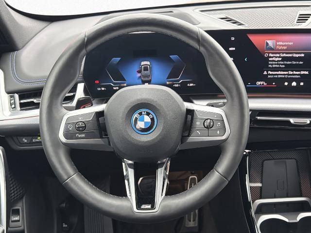 BMW iX1 – Bild 12